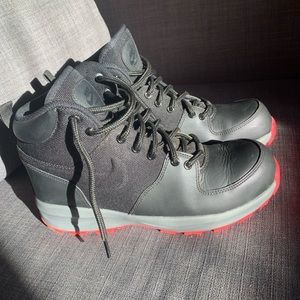 Nike Manoa Boots